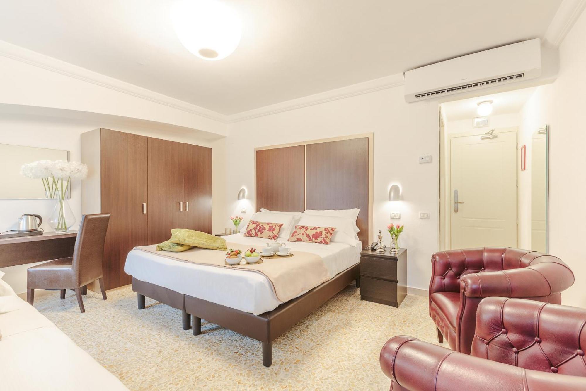 Hotel Hambros - Il Parco In Banchieri 4*