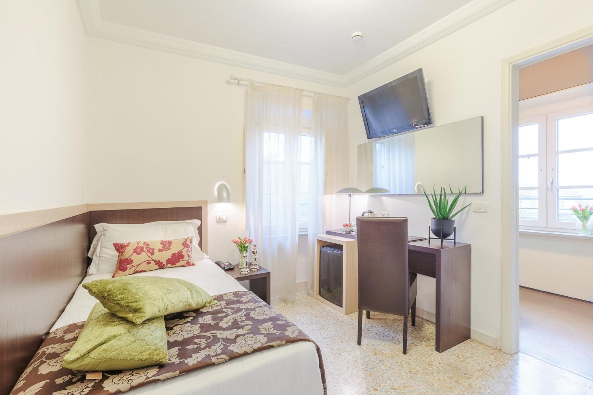 Hotel Hambros - Il Parco In Banchieri 4*