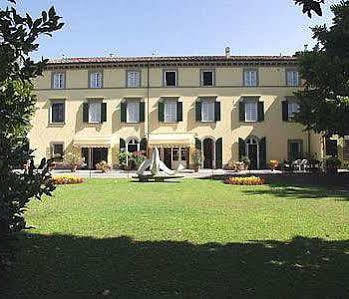 Hotel Hambros - Il Parco In Banchieri Lucca